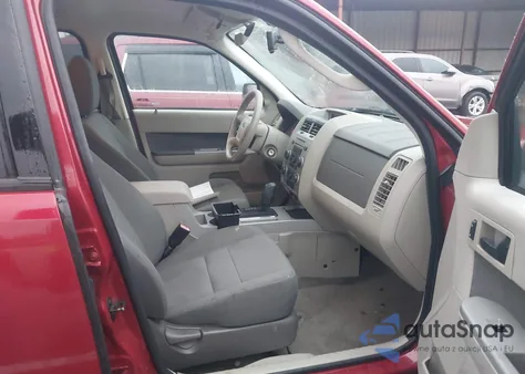 2010 Ford Escape Xlt from USA, damaged, VIN 1FMCU0D77AKA33684